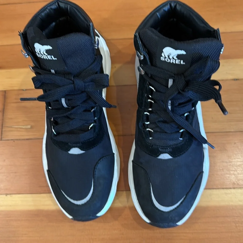 Sorel Women's Kinetic RNEGD Conquest Boot — Waterproof Leather Winter Boots - Picture 2 of 6